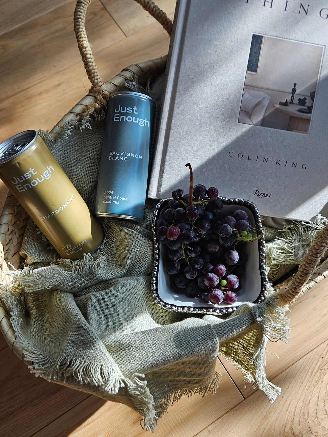 From Turkey to Toasts: Why Our Canned Wine Is Your Thanksgiving Essential